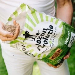 Pokon Gazon Revolutie - 12,5kg - Gazonmest / Graszaad / Bodemverbeteraar - Geschikt Voor 250m² - Binnen 15 Dagen Resultaat -Tuinmeubel Verkoop 1200x1198 6