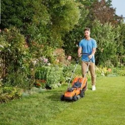 Black & Decker BLACK+DECKER BCMW3318N-XJ Grasmaaier - 18V - 33cm - Excl. Accu & Lader -Tuinmeubel Verkoop 1200x1200 379