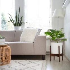 LifeGoods Planten Standaard - Uitschuifbare Bloempothouder - 20 Tot 30 Cm - Donker Bamboe -Tuinmeubel Verkoop 1200x1200 642