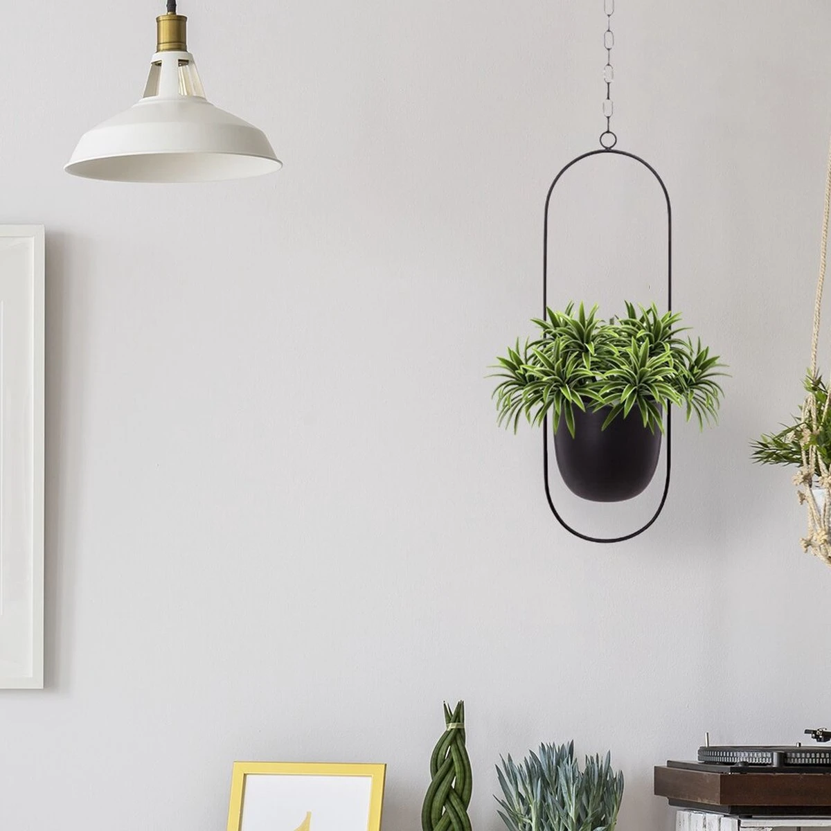 Be-Inspired® Hangende Bloempot Ovaal - Bloempot Binnen - Voor Hangplant – Plant Bloem Pot Met Opknoping – Plantenhanger - Plantenbak - Industrieel – Scandinavisch - Metaal - Zwart 6 Be-Inspired® Hangende Bloempot Ovaal - Bloempot Binnen - Voor Hangplant – Plant Bloem Pot Met Opknoping – Plantenhanger - Plantenbak - Industrieel – Scandinavisch - Metaal - Zwart - Image 4