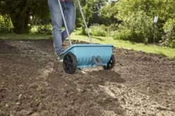 GARDENA - Strooiwagen L - Strooikar - 400m2 - 12.5 Liter -Tuinmeubel Verkoop 1200x799 14