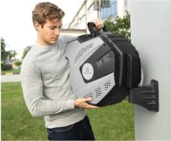 CoolHome Wandslangenbox 15 Meter + 1,5 Meter - Tuinslang Met Haspel- Slangenhouder 180° Draaibaar - Tuinslanghaspel Zwart - Grijs 17 CoolHome Wandslangenbox 15 Meter + 1,5 Meter - Tuinslang Met Haspel- Slangenhouder 180° Draaibaar - Tuinslanghaspel Zwart - Grijs -Tuinmeubel Verkoop 1200x992 3