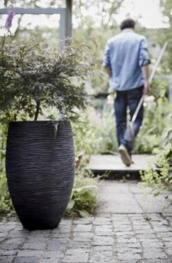 Capi Europe - Vaas Elegant Deluxe Rib NL - 56x84 - Zwart - Voor Binnen En Buiten - KBLR1132 -Tuinmeubel Verkoop 786x1200