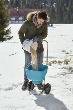 GARDENA Strooiwagen XL Strooikar - 800m2 - 18 Liter -Tuinmeubel Verkoop 799x1200 2