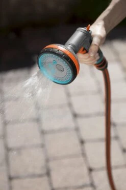 GARDENA - Comfort Broeskop - 5 Straalsoorten - Grijs -Tuinmeubel Verkoop 800x1200 22